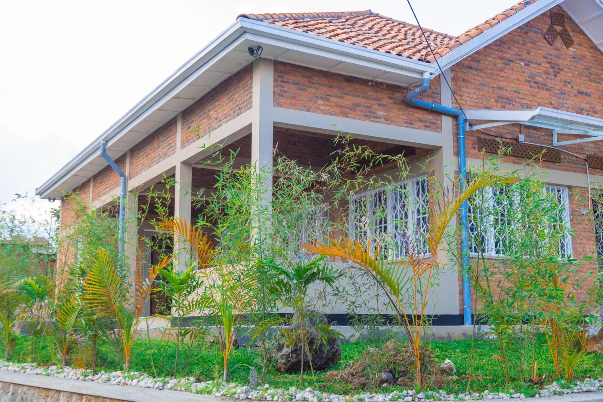 Isange Paradise Resort Ruhengeri Esterno foto