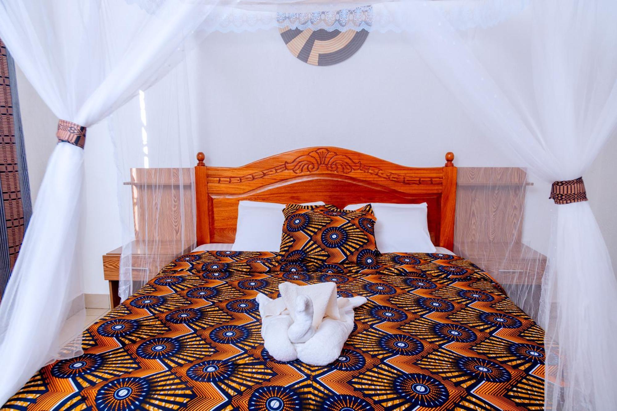 Isange Paradise Resort Ruhengeri Esterno foto